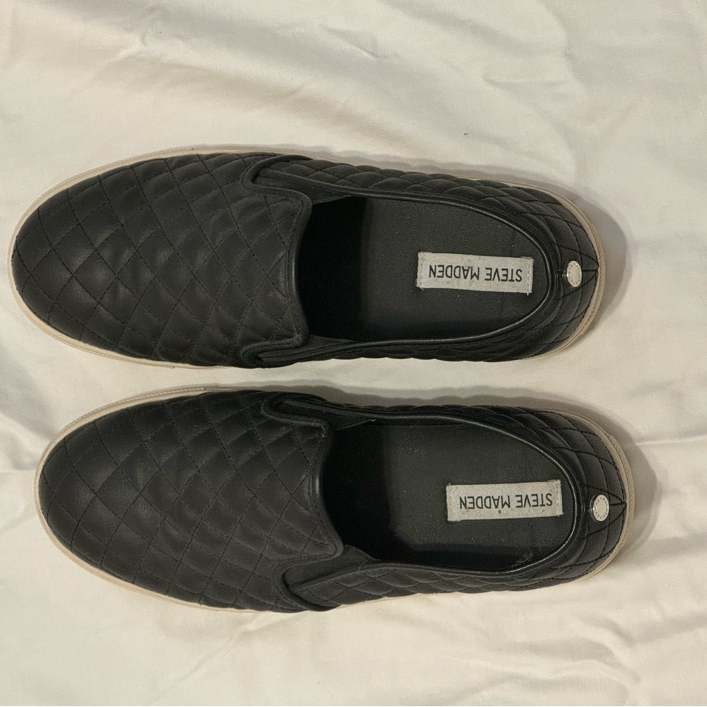 Steve Madden slip on black quilted shoes 11w